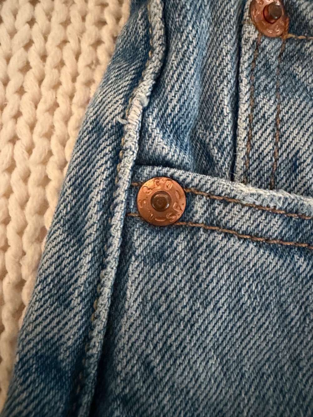 Levi’s 501 Straight Leg Jeans Light Wash Raw Hem Vintage Style Size 25 - Picture 10 of 10
